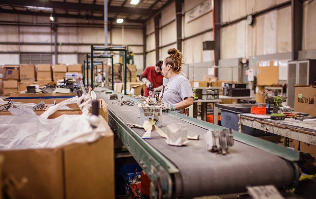 Dell will nachhaltiger werden: Computer Recycling bei Dell Technologies / Foto: Dell PR