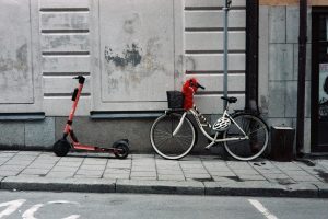 Greentech Mobility: Bundesregierung will E-Scooter auf Gehwegen verbieten