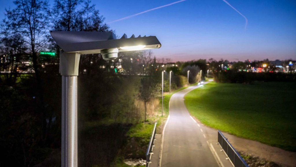 Energiesparen mit smarter Beleuchtung - Smartes Licht - Foto MomentiFilm