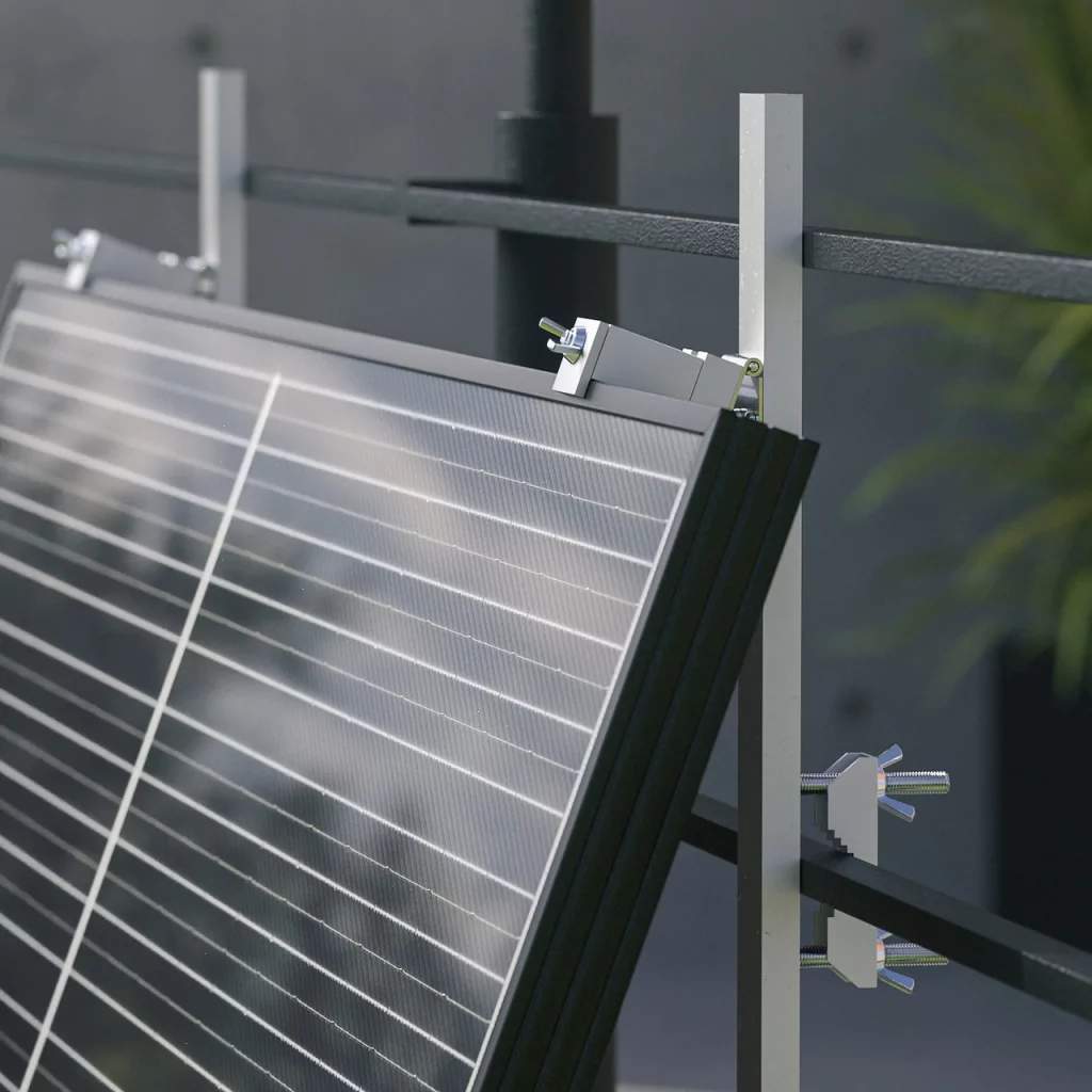 Balkon Kraftwerk Solar PV Anlage - Foto: Hersteller PluginEnergy