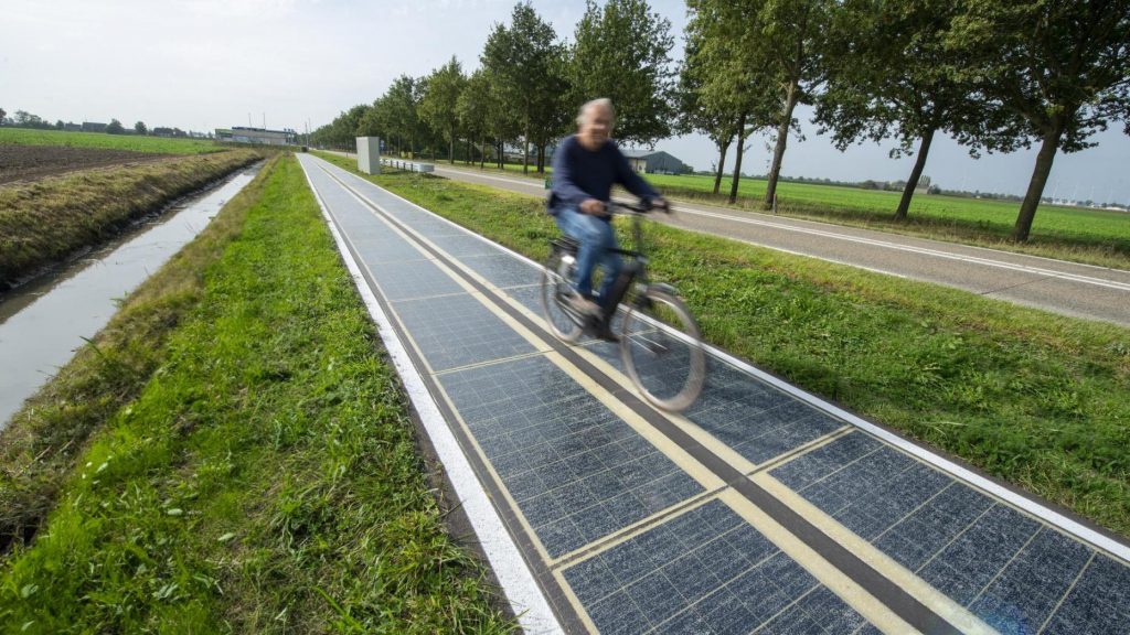 GREENTECH SOLAR WattWAYS Fahrradweg erzeugt Energie