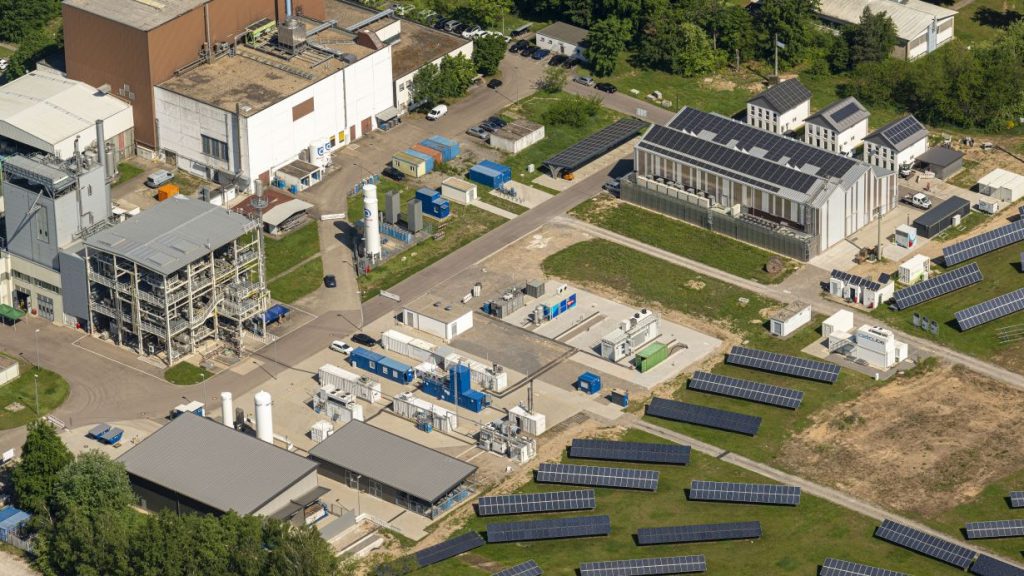 Greentech KIT Projekte: Energiewende in Kommunen Markus Breig KIT