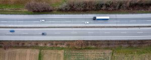 LKW Autobahn Parkplatz Not Impact Media Tech Foto Bernd Dittrich Unsplash