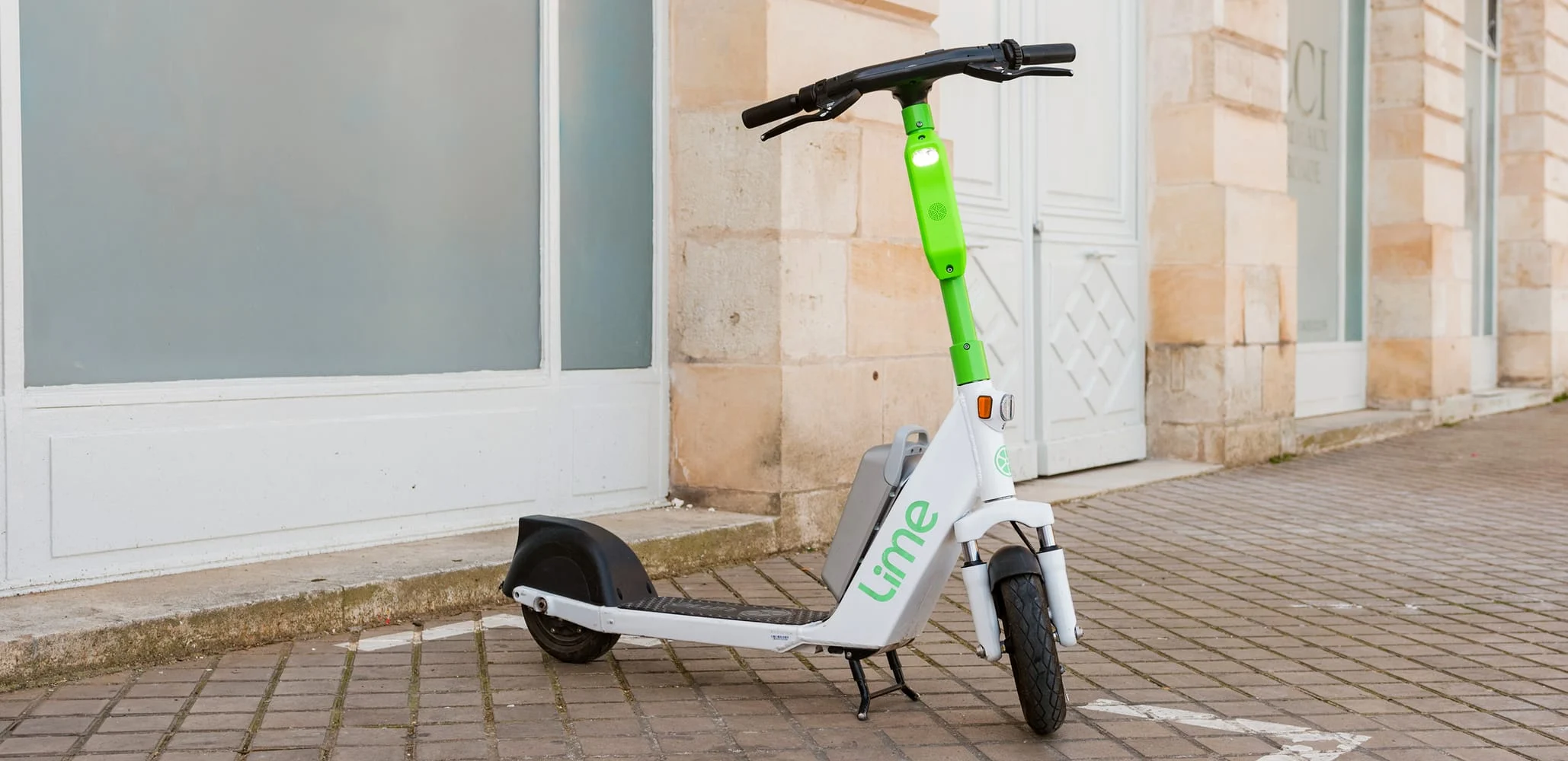 Greentech Mobility Lime Scooter HERO_SCOOTER
