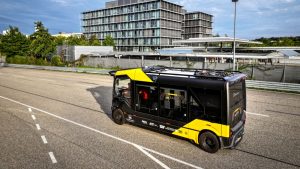 Autonome Shuttles bieten großes Potenzial für den öffentlichen Nahverkehr und Möglichkeiten für ganz neue flexible Angebote – besonders im ländlichen Raum und in Randgebieten von Städten.