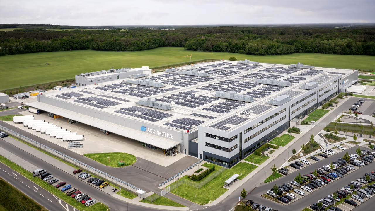 Greentech Mercedes Elektroauto Batterie Produktion Sachsen Accumotive